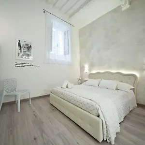  Guest house Whitehouse